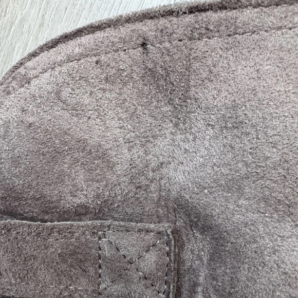 UGG Suede Boots Sz 8 Womens REMORA Bling Buckle Purple Gray Pull On Warm Leather - Picture 7 of 10